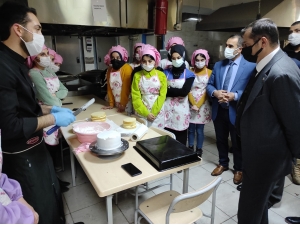 Cizre'de pasta yapımı ve sunumu kursu açıldı