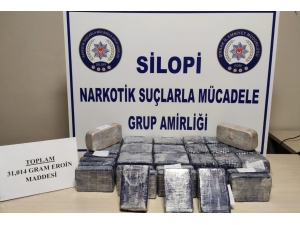 Şırnak'ta bir araçta 31 kilogram eroin ele geçirildi