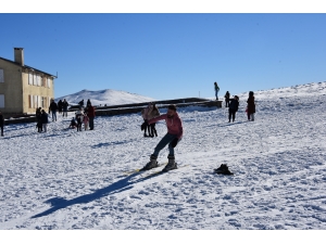 Karacadağ'ın yatırımlarla kış turizminde öne çıkması hedefleniyor