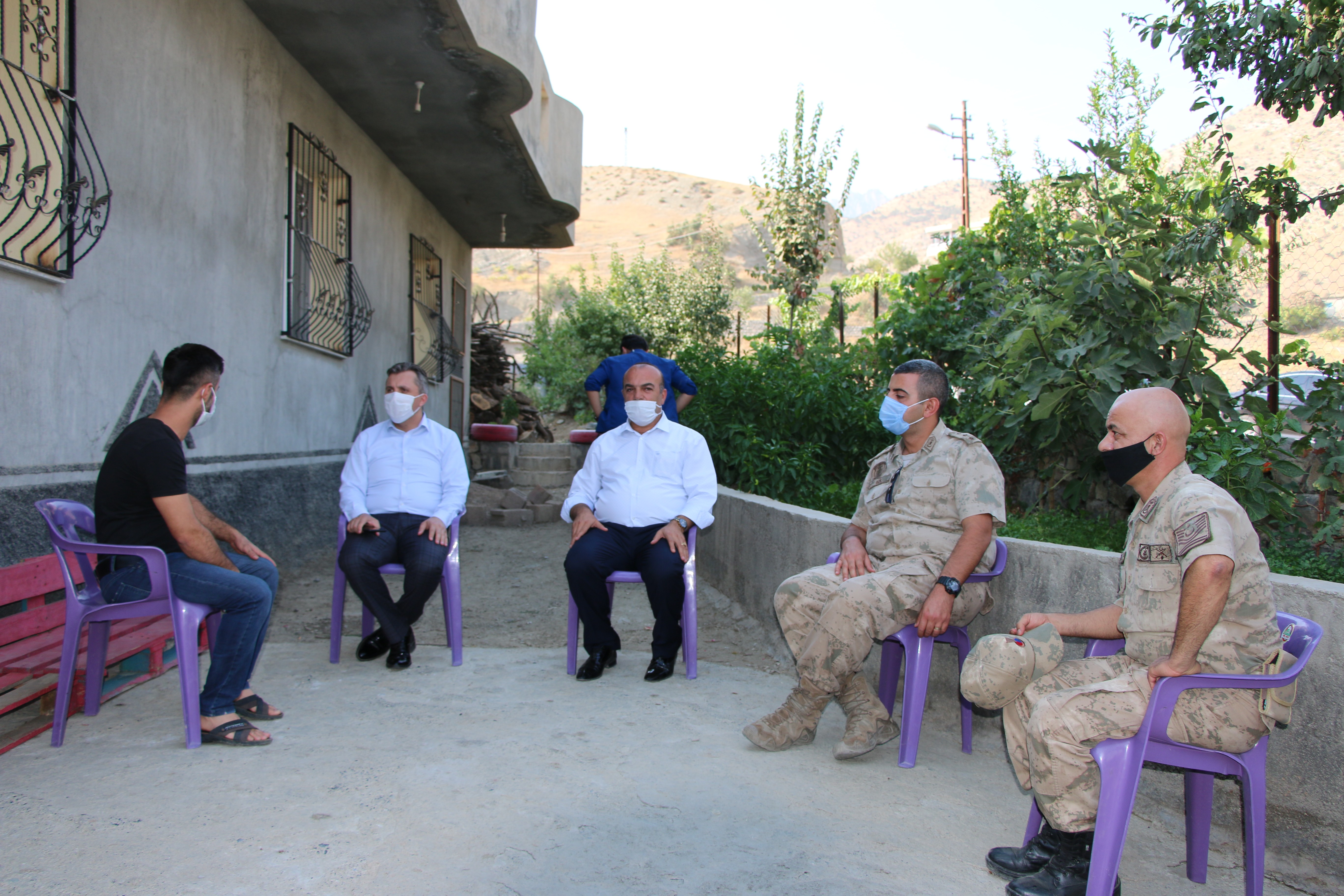 PENÇE-KAPLAN OPERASYONUNDA YARALANAN GÜVENLİK KORUCULARINA ZİYARET