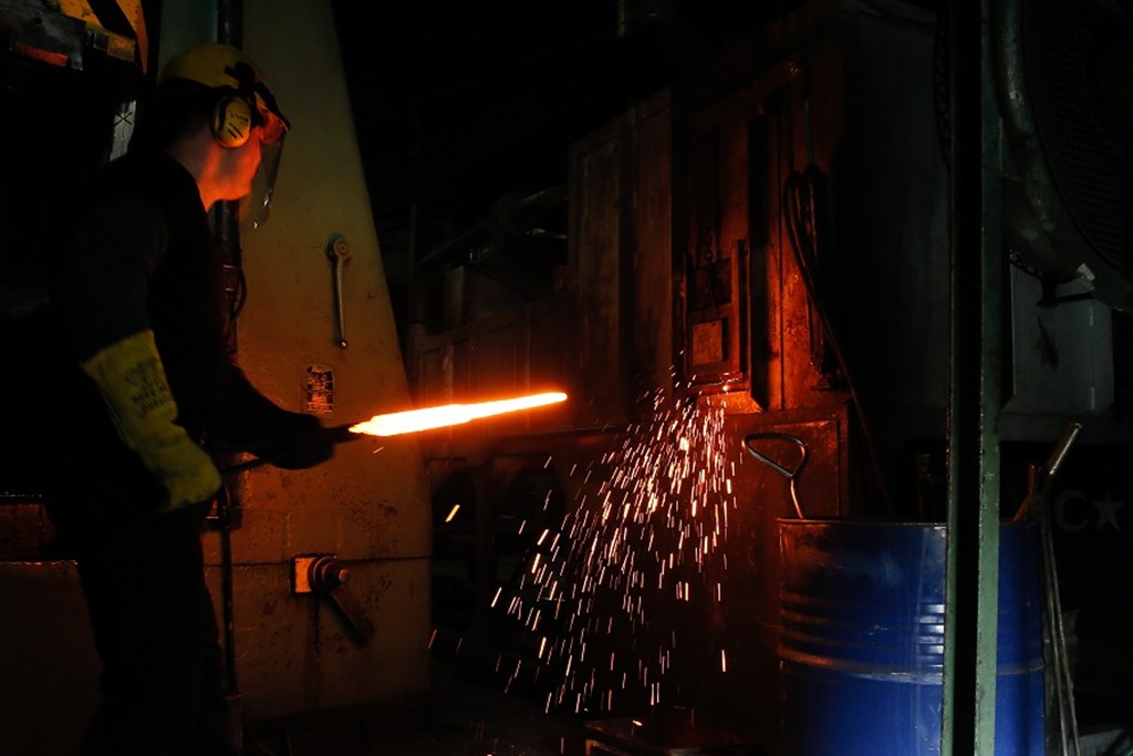 BAKAN SELÇUK: “885 BİN KİŞİNİN 775 MİLYON LİRA TUTARINDAKİ MESLEKİ YETERLİLİK SINAV VE BELGE ÜCRETLERİNİ KARŞILADIK”