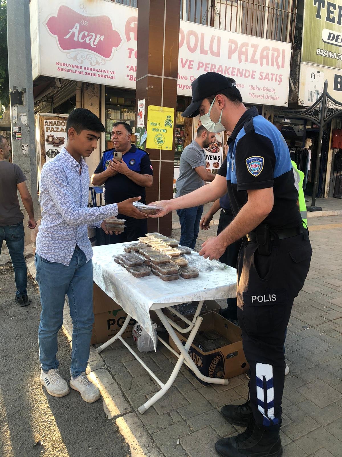 Toplum Destekli Polislik Çalışmalarını Sürdürüyor