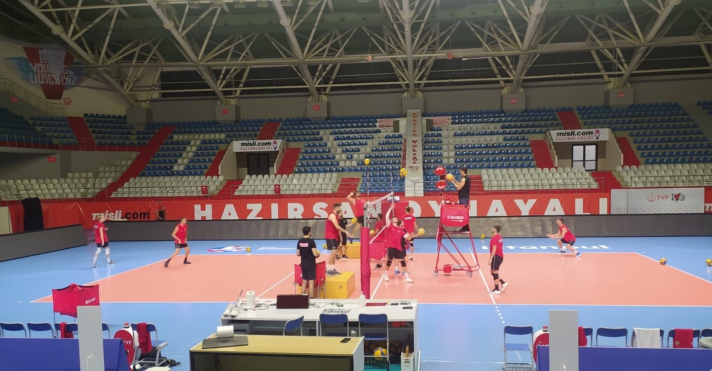 Cizre Belediyespor Erkek Voleybol Takımı, yeni sezon hazırlıklarına başladı