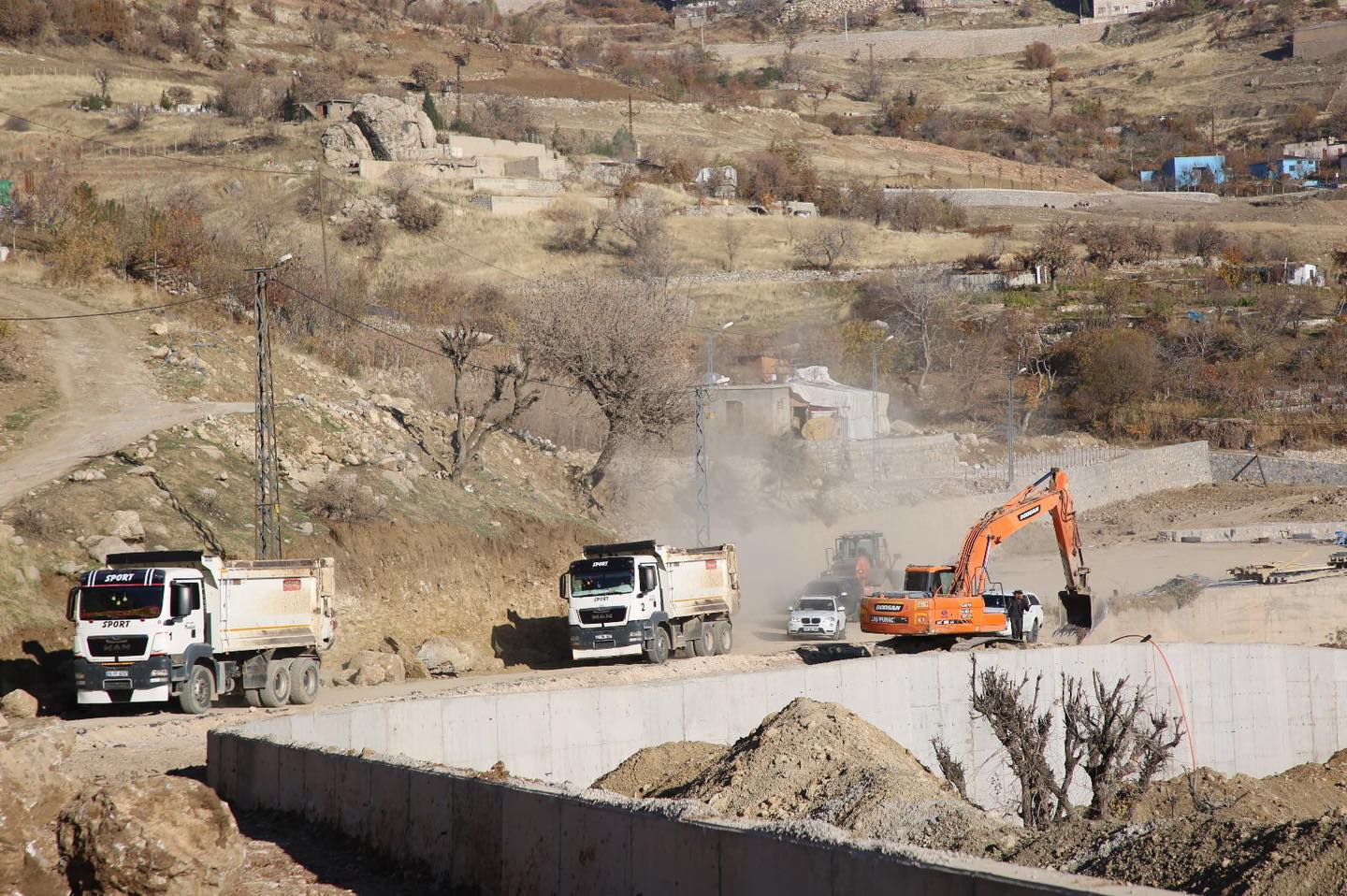 BELEDİYE BAŞKANI YARKA, ÇALIŞMALARI DENETLEDİ