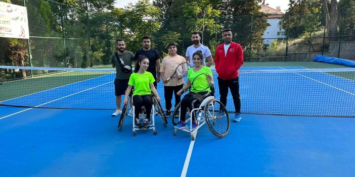 Şırnaklı Sporcular Tenis Akıncılar Türkiye Şampiyonasında