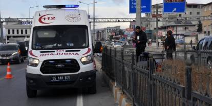 Van’da otomobilin çarptığı kadın hayatını kaybetti