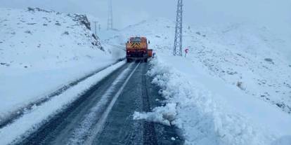 Şırnak'ta bazı yerleşim yerlerine ulaşım sağlanamıyor