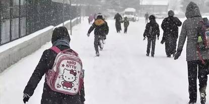 Kar Yağışı Geri Geldi! Tatil Haberleri Arda Arda Geldi