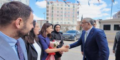 Bakan Işıkhan Mardin'de temaslarda bulundu