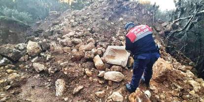 Eski Şırnak Valisi Define Ararken Yakalandı!