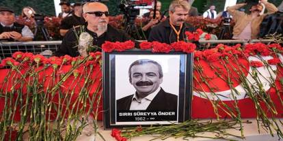 Sırrı Süreyya Önder son yolculuğuna uğurlandı