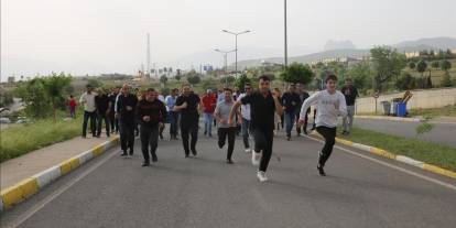 Şırnak’ta Öğrenci ve Personeller Sağlıklı Yaşam Koştu