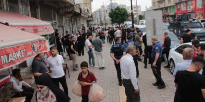 Şırnak’ta iki grubun tartışması bıçaklı kavgaya dönüştü: 2 yaralı