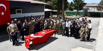 Özel Eğitim Öğrencilerinden Jandarma Komutanlığına Ziyaret