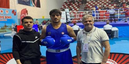 Şırnaklı 3 sporcu, Boks Şampiyonası'nda rakiplerini yenerek üst tura yükseldi