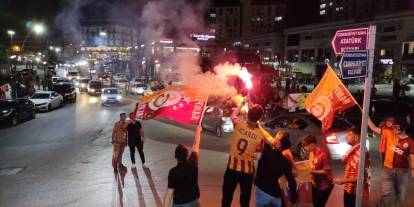 Galatasaray 5. Yıldızı taktı! Şırnak’ta taraftarlar kutlama yaptı