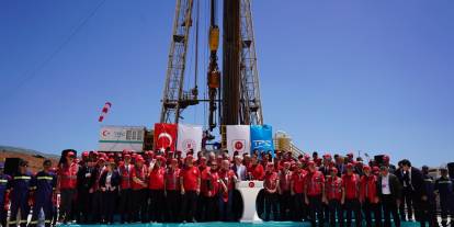 TBMM Başkanı Kurtulmuş: Artık Bu Dağlarda Korku, Ölüm Kurşunlar, Bombalar Değil, Kardeşlik Türküleri Söylenecek