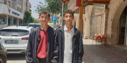 Şırnak’ta Gençlerden Örnek Davranış: Kayıp Altın Takıyı Bulup Sahibine Teslim Ettiler
