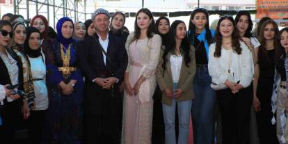 Hakkari'de Kültür Tarih Medeniyet Kampı'na Genç Kızlar Renk Katıyor
