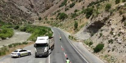 Şırnak Hakkari Yolunda Durdurulan Tır'da 60 Kilo Uyuşturucu Yakalandı: Şöfor Gözaltında