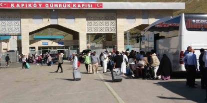 İran’da mahsur kalanlar Van üzerinden tahliye ediliyor