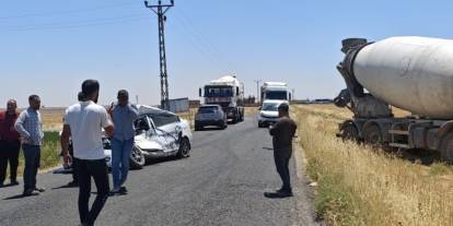 Beton Mikseri İle Otomobil Çarpıştı: 2 Ölü, 1 Yaralı