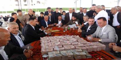 Aşiret düğününde 7 buçuk milyon TL ve 1 buçuk kilo altın takıldı