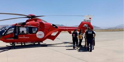 Ambulans Helikopter Cizreli Hasta Kadın İçin Havalandı
