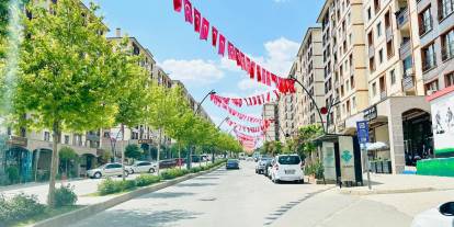 Şırnak’ta Yer Gök Kırmızı Beyaz