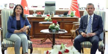 DEM Parti heyeti CHP'yi ziyaret etti