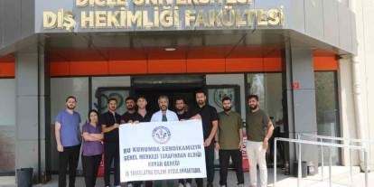 Dicle Üniversitesi Diş Hekimliği Fakültesi’nde İş Bırakma Eylemi