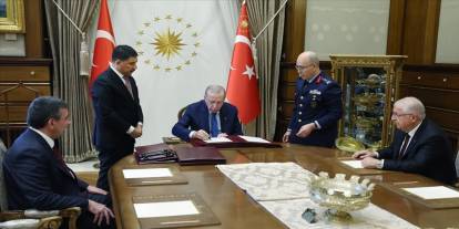 Yaş Kararları Açıklandı: Yeni Genelkurmay Başkanı Selçuk Bayraktaroğlu Oldu!