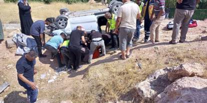 Eruh'ta şarampole yuvarlanan araçta 2'si ağır 5 kişi yaralandı