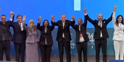 9 Belediye Başkanı Akparti'ye Geçti: İşte İsimler ve Partileri