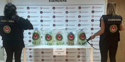 Hakkari’de bir tırda 33 litre sıvı uyuşturucu madde ele geçirildi
