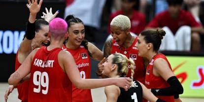 A Milli Kadın Voleybol Takımı tarihte ilk kez finalde