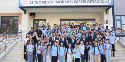 Cizre’de İlk Ders Zili Çaldı, 46 Bin 349 Öğrenci Ders Başı Yaptı