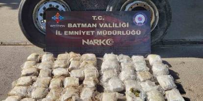 Batman’da tırın tekerinde uyuşturucu ele geçirildi, 5 kişi yakalandı