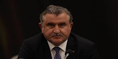 Bakan Bak: "Gençlerimize söz veriyorum bunun hesabı sorulacak"