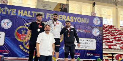 Şırnaklı Sporcudan Büyük Başarı! Üç Rekorla Gelen Türkiye Şampiyonluğu