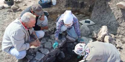 Diyarbakır’da 5 Ve 11 Bin Yıllık 6 Mezar Bulundu