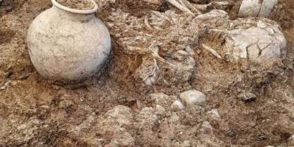 Diyarbakır’da 8 mezar gün yüzüne çıkarıldı