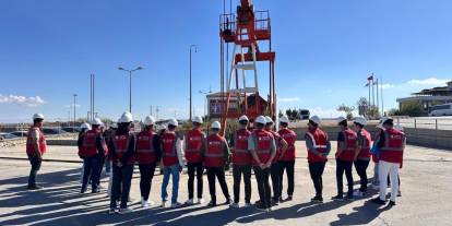 Şırnak Üniversitesi mühendislik öğrencileri petrol üretim sürecini gözlemledi
