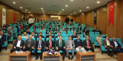 Şırnak Üniversitesinde “Türkiye Yüzyılı ve Üniversiteler” Konferansı Düzenlendi