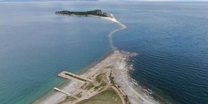 Van Gölü’nde su seviyesi düştü, Antik yol ortaya çıktı