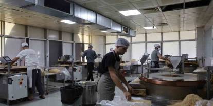 Diyarbakır’ın Köklü Tatlı Firması 41’nci Yıla Özel Fiyatlarda Yüzde 50 İndirime Gitti