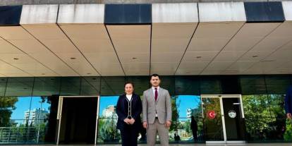 İdil'de Dikkat Çeken Görüşme: Ak Parti İlçe Başkanı Dem Parti'den İhraç Edilen Belediye Başkanını Ziyaret Etti