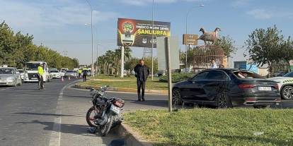 Otomobille çarpışan motosikletteki 2 kişi hayatını kaybetti