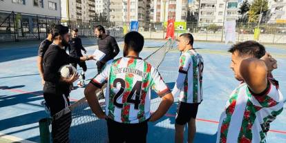 Cizre Kaymakamlığı Ayak Tenisi Takımı, Bölge Şampiyonası’nda Yarı Finale Yükseldi!