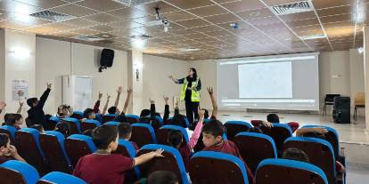 Şırnak’ta öğrenciler trafik kuralları konusunda bilgilendirildi